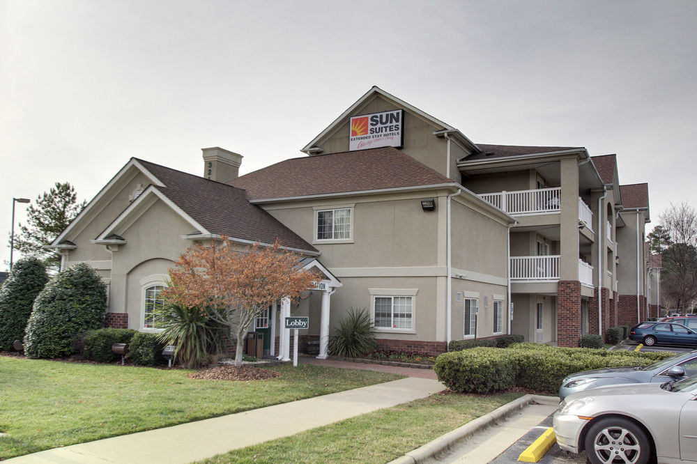 Intown Suites Extended Stay Raleigh Nc - Capital Blvd Екстериор снимка